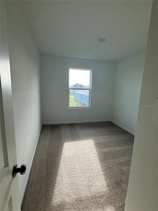 For Rent: $2,050 (3 beds, 2 baths, 1423 Square Feet)