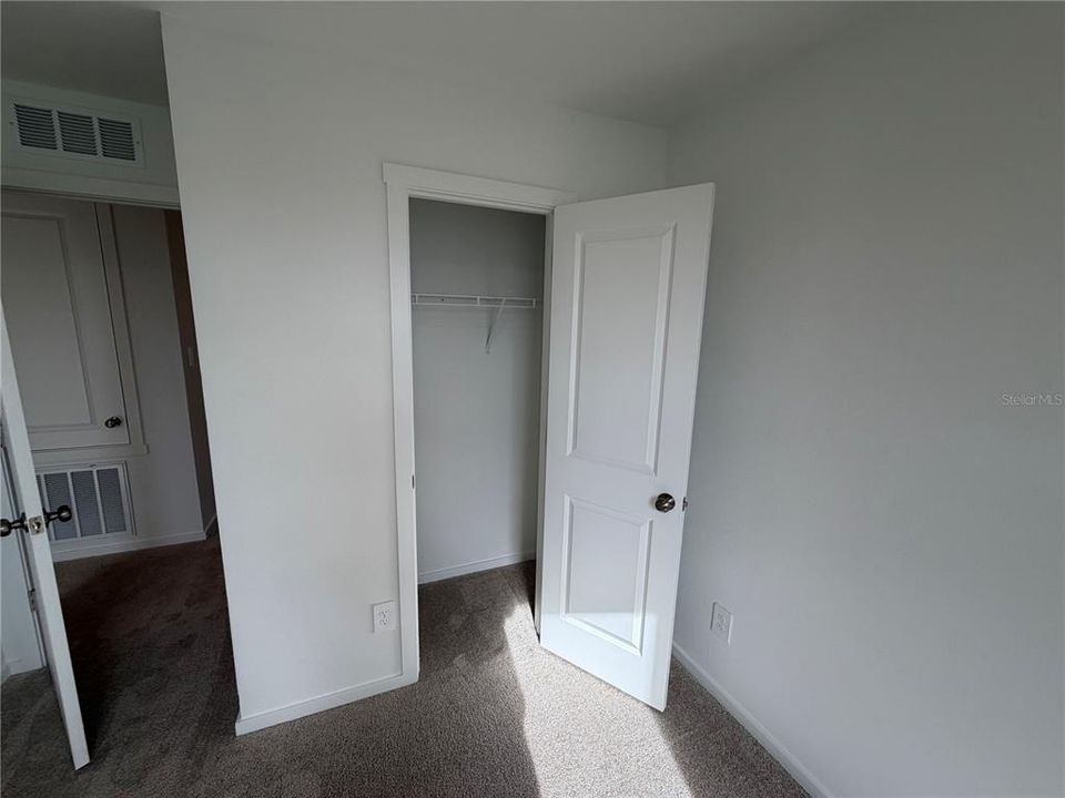 For Rent: $2,050 (3 beds, 2 baths, 1423 Square Feet)