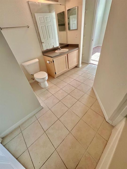 В аренду: $1,795 (2 спален, 2 ванн, 1107 Квадратных фут)