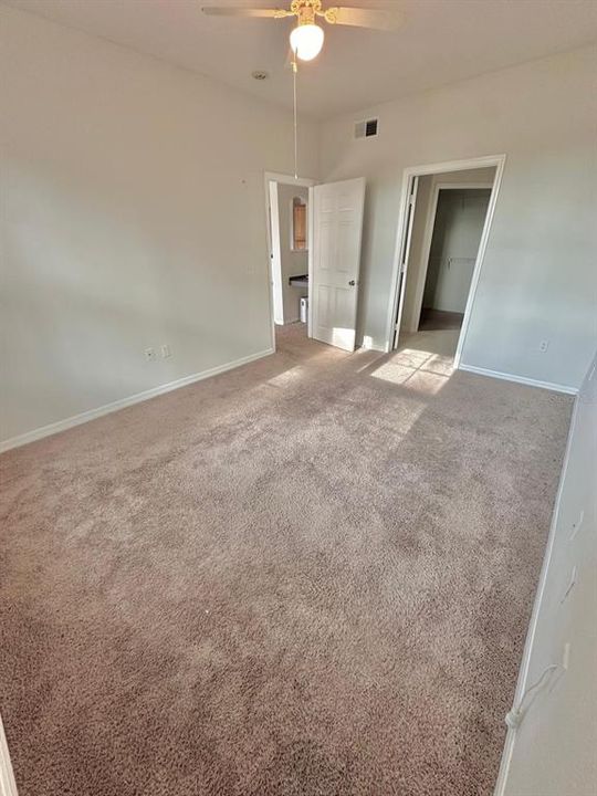 В аренду: $1,795 (2 спален, 2 ванн, 1107 Квадратных фут)