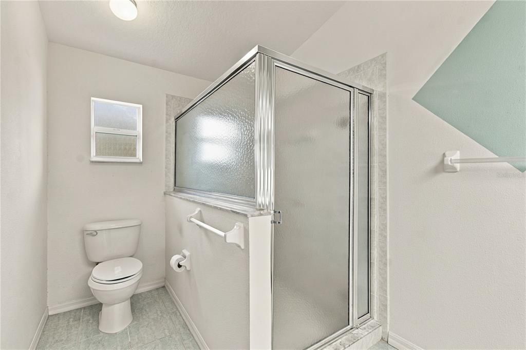 На продажу: $319,900 (3 спален, 2 ванн, 1632 Квадратных фут)
