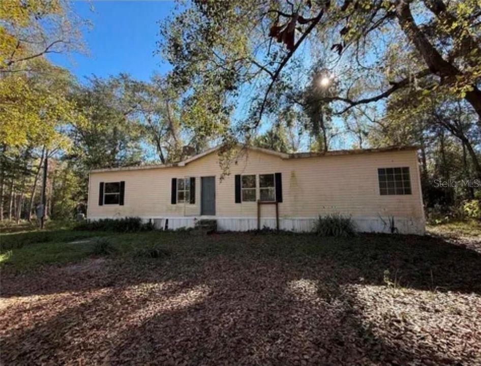 For Sale: $120,000 (3 beds, 2 baths, 1456 Square Feet)