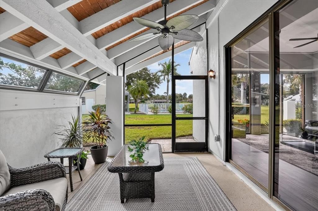 For Sale: $240,000 (2 beds, 2 baths, 1230 Square Feet)