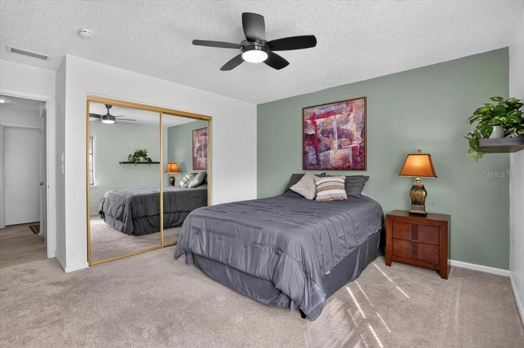 For Sale: $240,000 (2 beds, 2 baths, 1230 Square Feet)