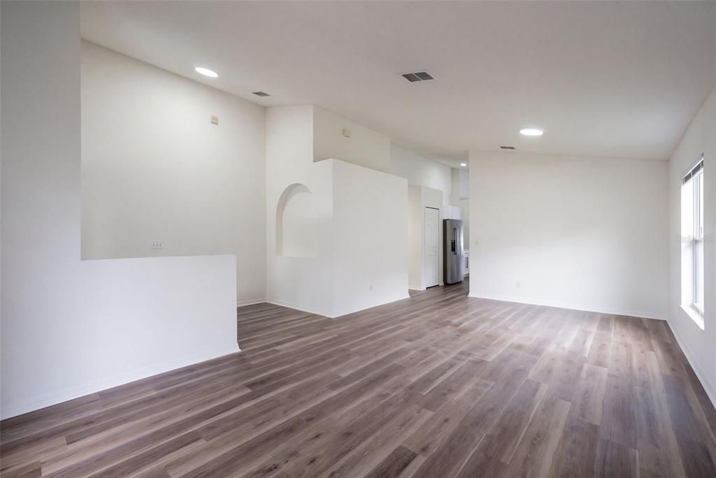En Venta: $344,900 (3 camas, 2 baños, 1902 Pies cuadrados)