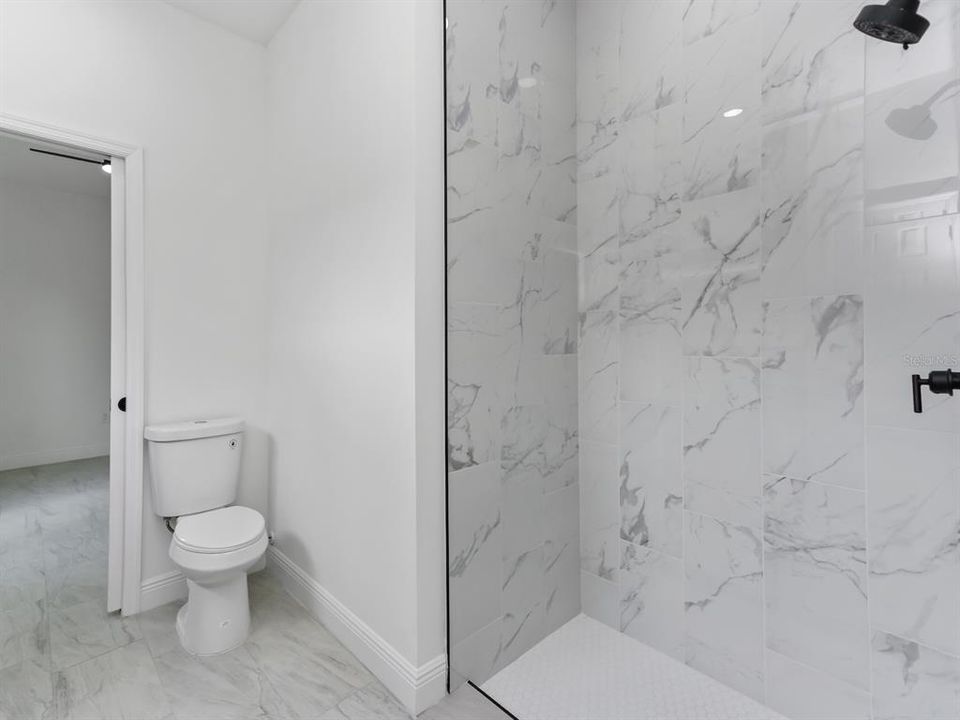 В аренду: $2,500 (3 спален, 2 ванн, 1303 Квадратных фут)