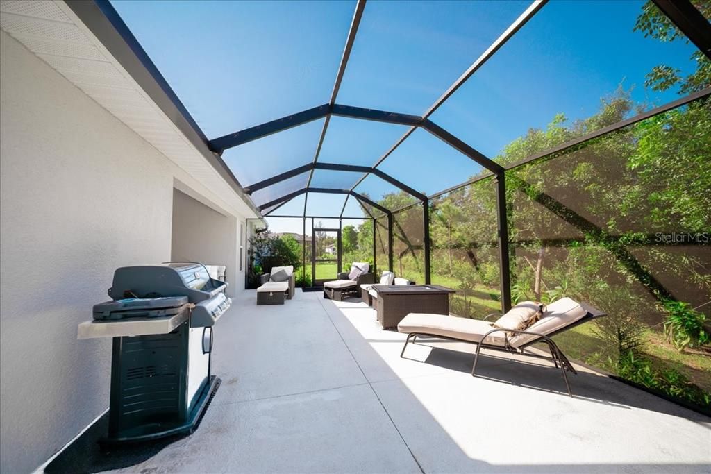 На продажу: $435,000 (4 спален, 2 ванн, 1803 Квадратных фут)