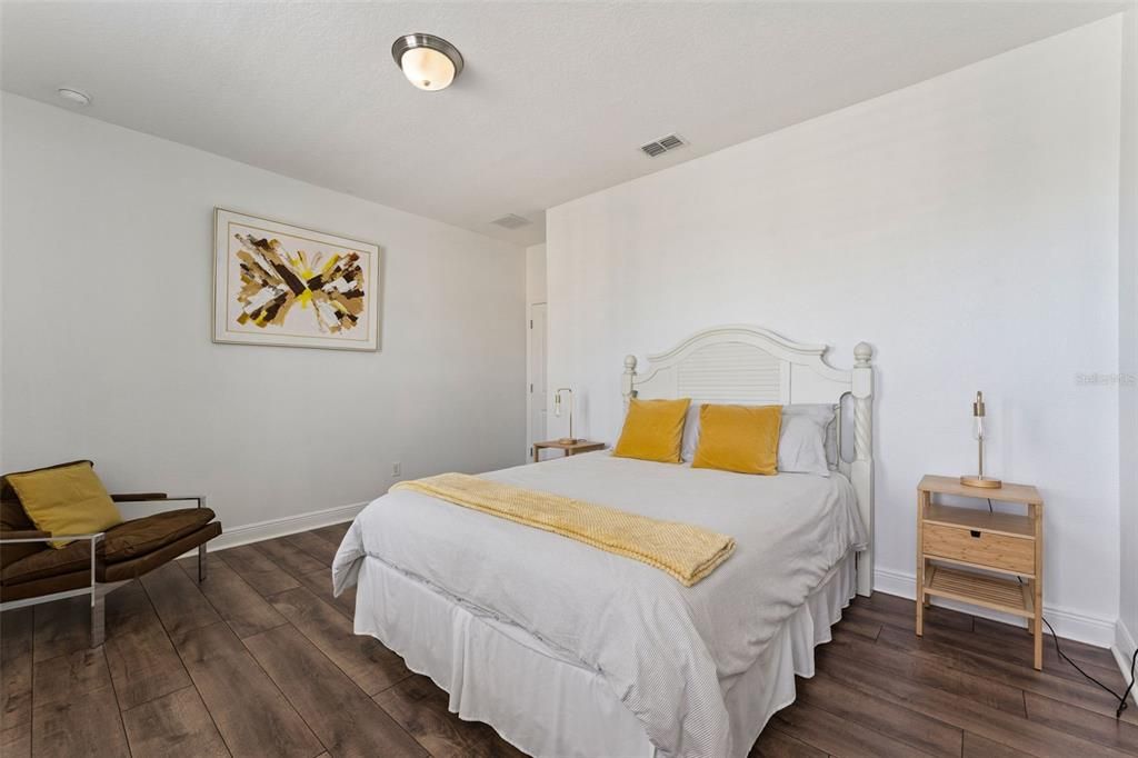 En Venta: $925,000 (7 camas, 4 baños, 4704 Pies cuadrados)