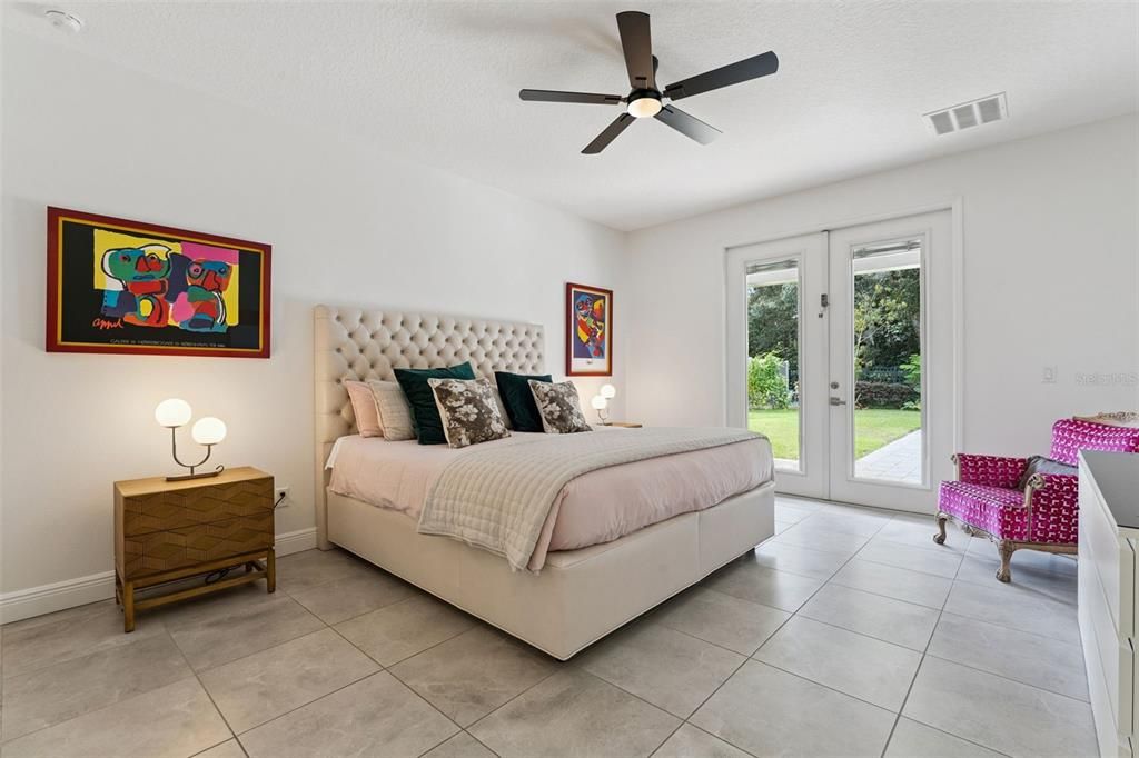 En Venta: $925,000 (7 camas, 4 baños, 4704 Pies cuadrados)