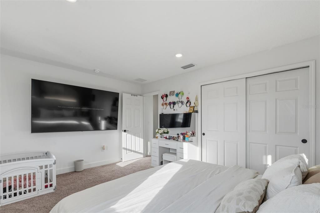 En Venta: $589,900 (5 camas, 2 baños, 2387 Pies cuadrados)