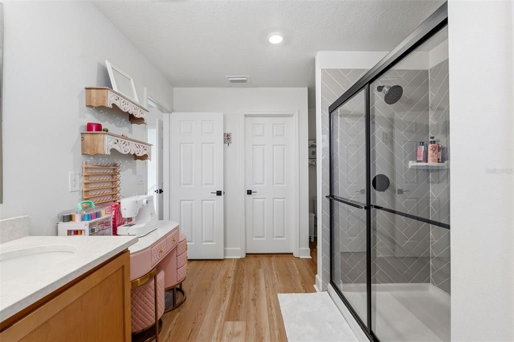 En Venta: $589,900 (5 camas, 2 baños, 2387 Pies cuadrados)