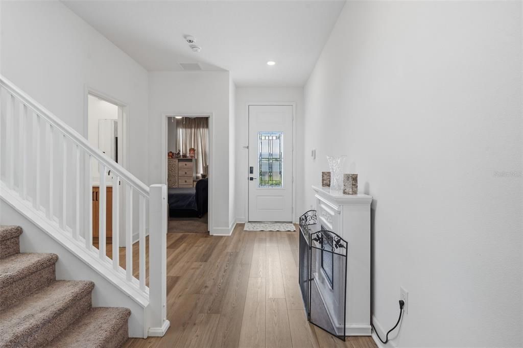 En Venta: $589,900 (5 camas, 2 baños, 2387 Pies cuadrados)