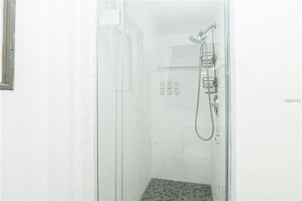 В аренду: $2,595 (4 спален, 2 ванн, 1727 Квадратных фут)