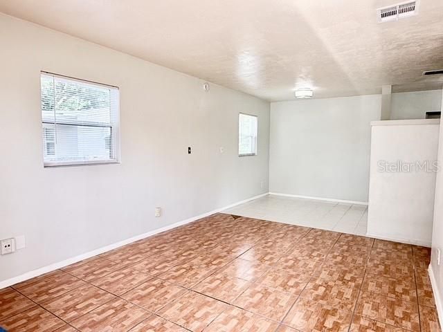 En Renta: $1,750 (3 camas, 1 baños, 840 Pies cuadrados)