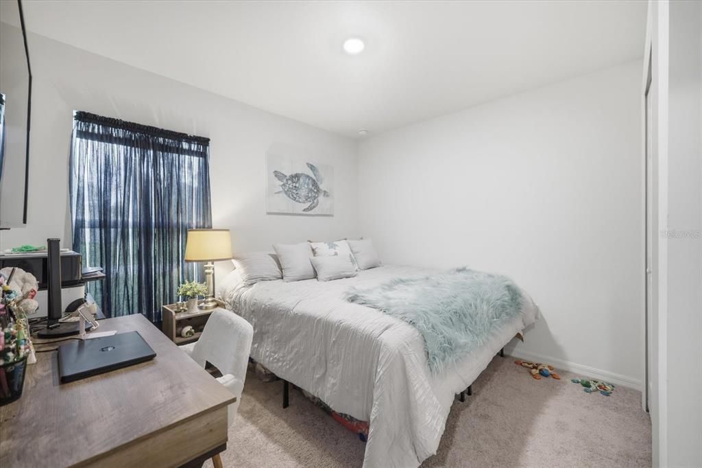 For Sale: $299,900 (2 beds, 2 baths, 1245 Square Feet)