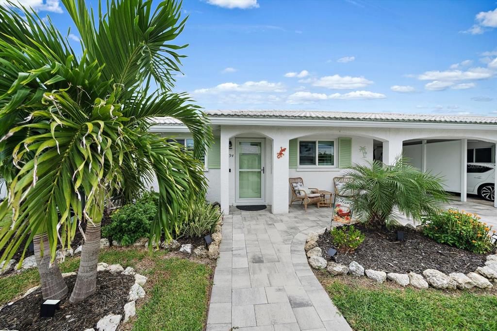 For Rent: $4,900 (2 beds, 2 baths, 1357 Square Feet)
