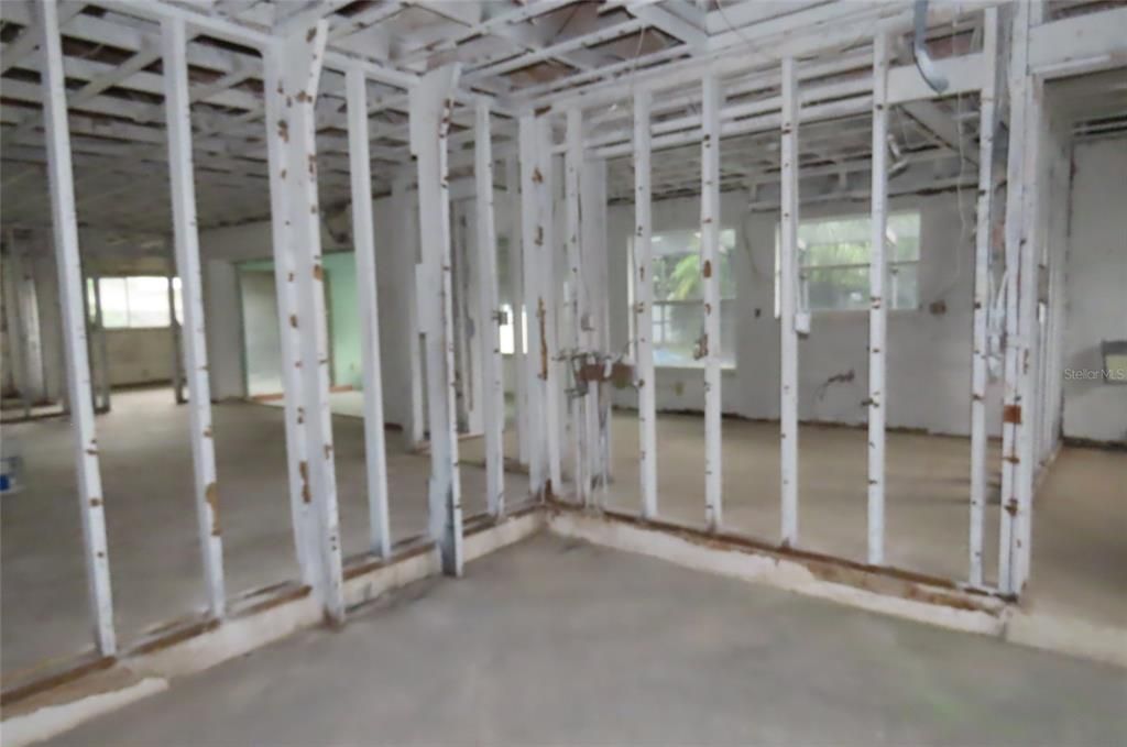 На продажу: $309,900 (3 спален, 3 ванн, 1560 Квадратных фут)