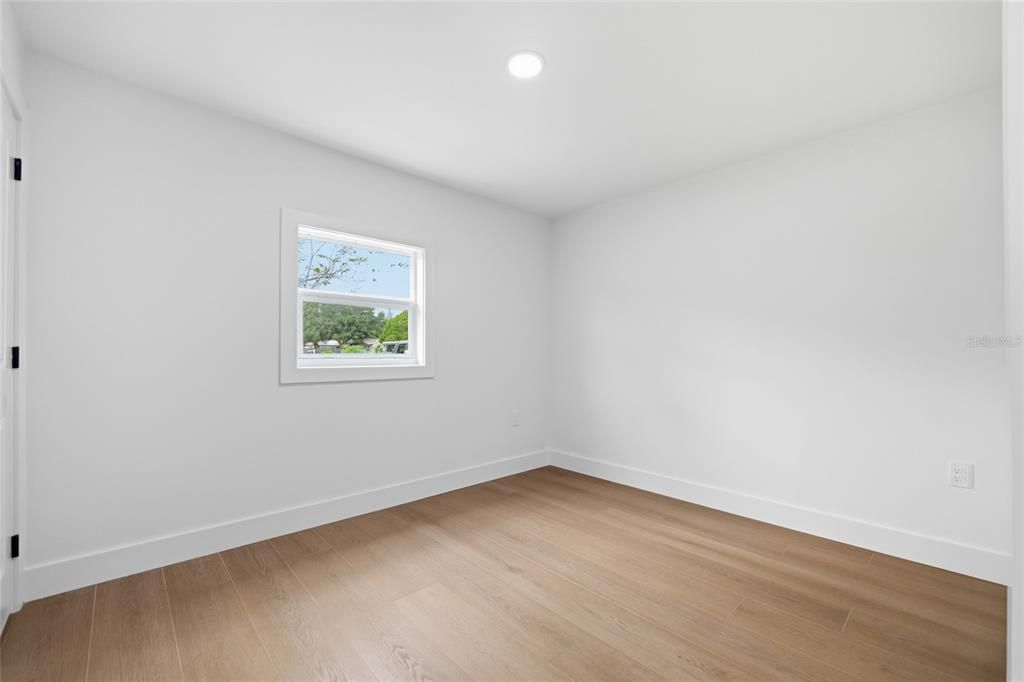 For Sale: $316,000 (3 beds, 2 baths, 1110 Square Feet)