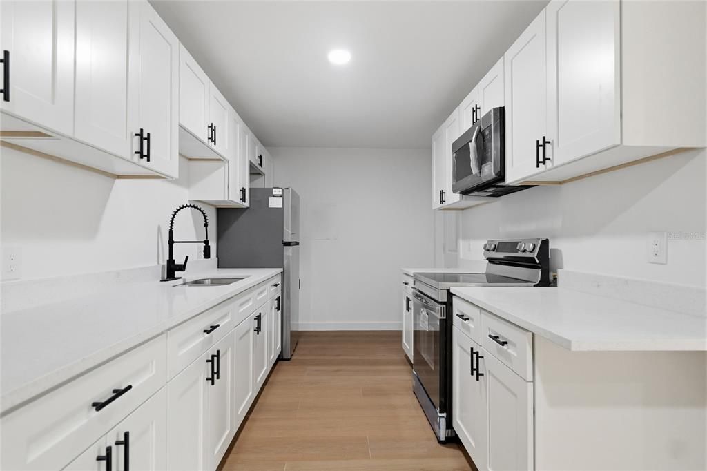 For Sale: $316,000 (3 beds, 2 baths, 1110 Square Feet)