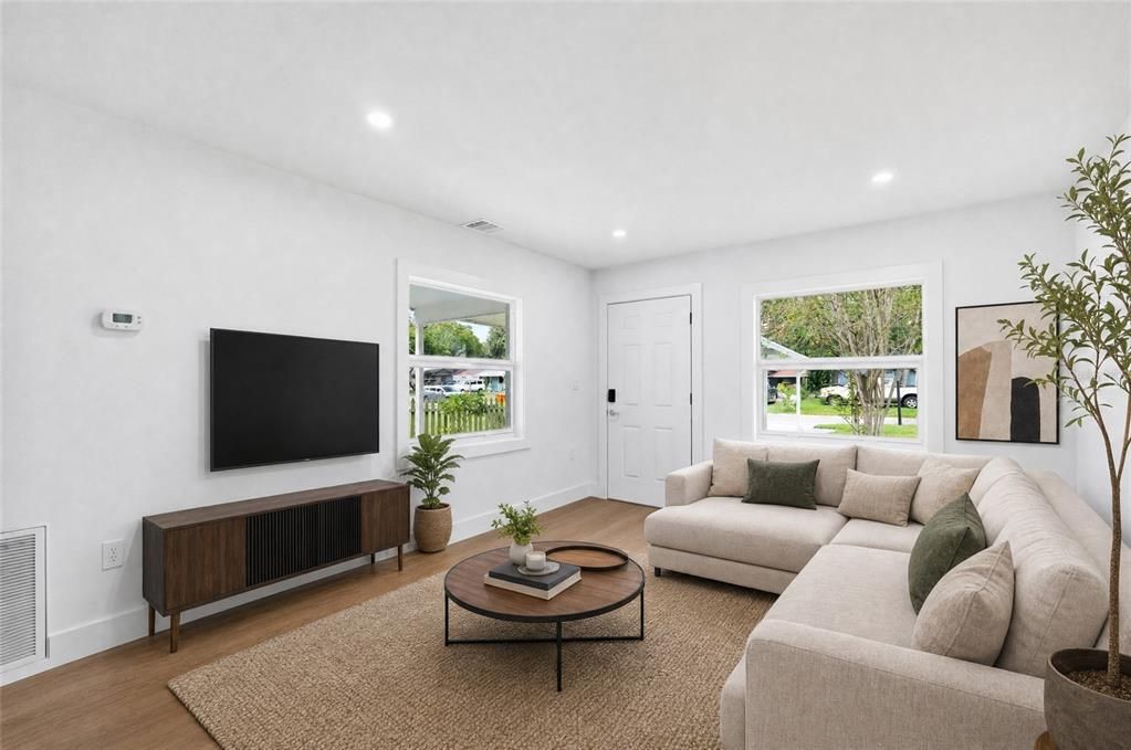 For Sale: $316,000 (3 beds, 2 baths, 1110 Square Feet)