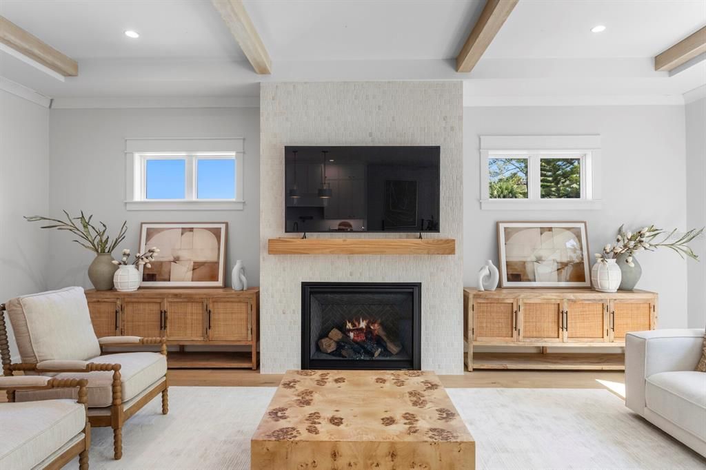 For Sale: $3,300,000 (5 beds, 5 baths, 5554 Square Feet)
