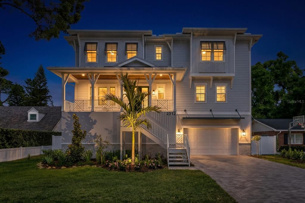 For Sale: $3,300,000 (5 beds, 5 baths, 5554 Square Feet)