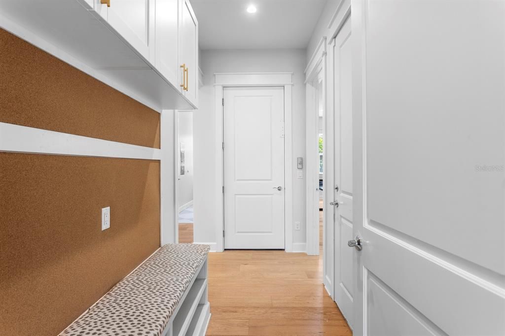 For Sale: $3,300,000 (5 beds, 5 baths, 5554 Square Feet)