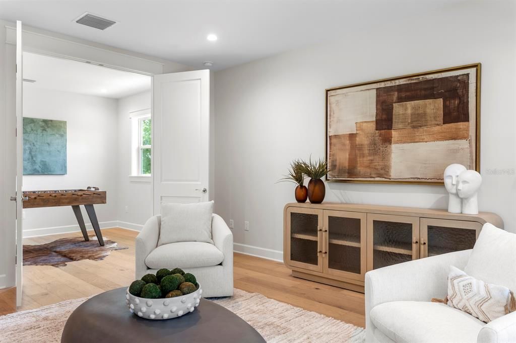 For Sale: $3,300,000 (5 beds, 5 baths, 5554 Square Feet)