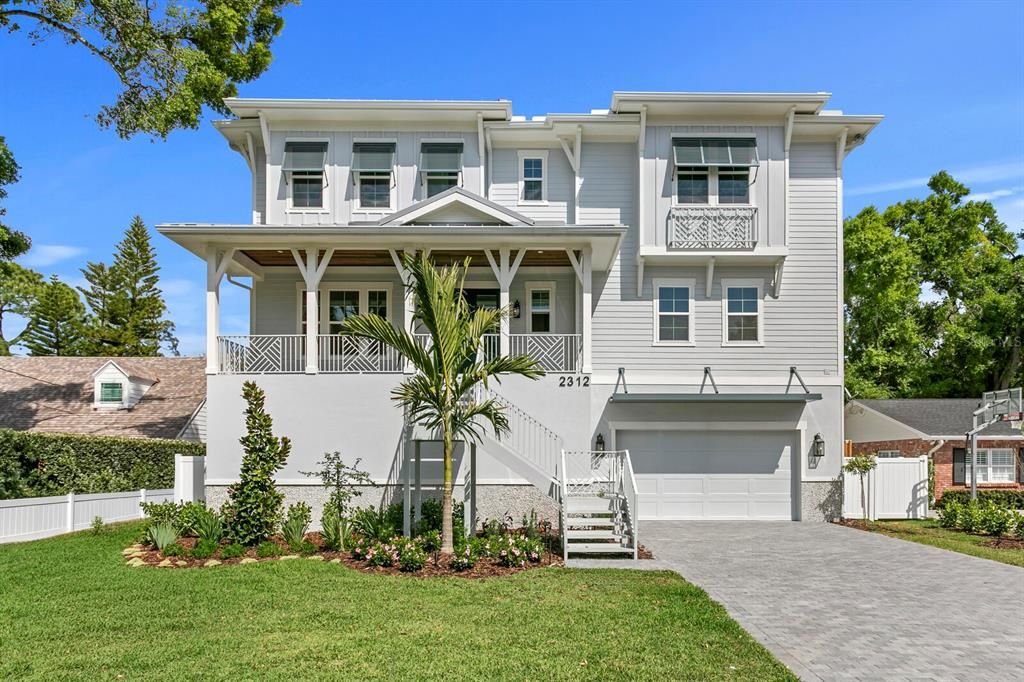 For Sale: $3,300,000 (5 beds, 5 baths, 5554 Square Feet)
