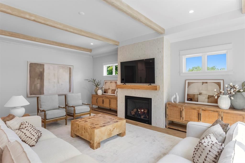 For Sale: $3,300,000 (5 beds, 5 baths, 5554 Square Feet)