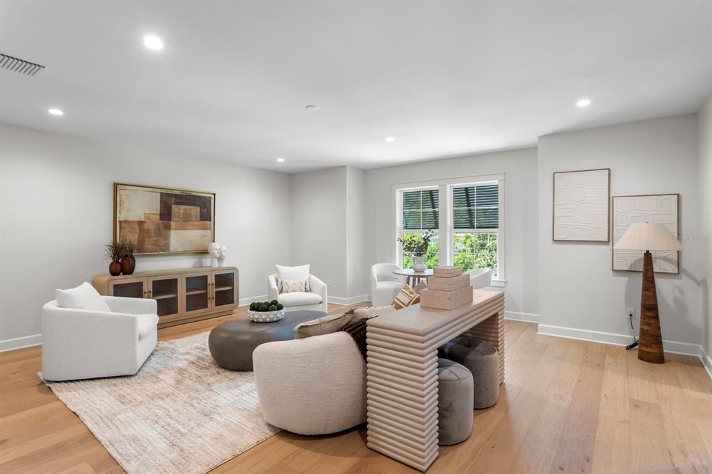 For Sale: $3,300,000 (5 beds, 5 baths, 5554 Square Feet)