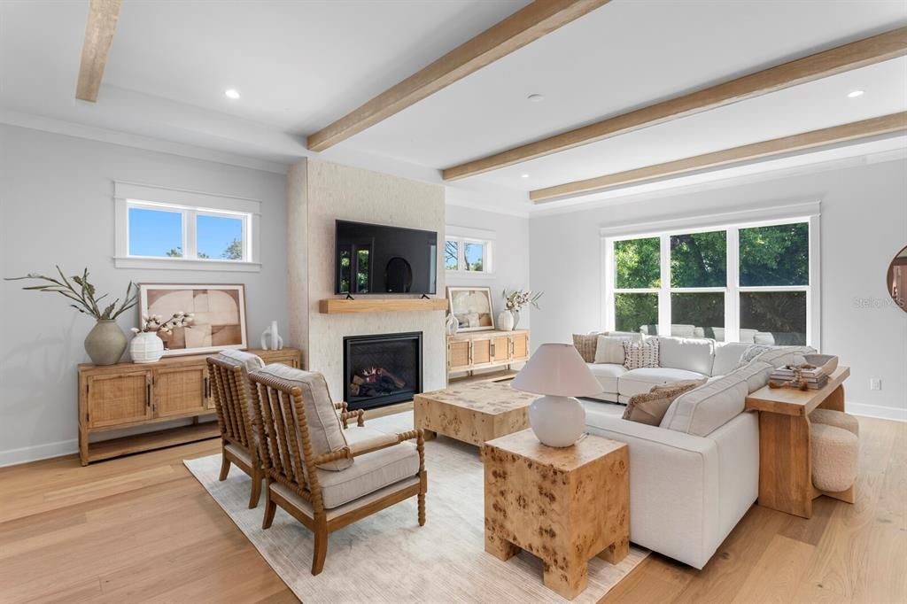 For Sale: $3,300,000 (5 beds, 5 baths, 5554 Square Feet)