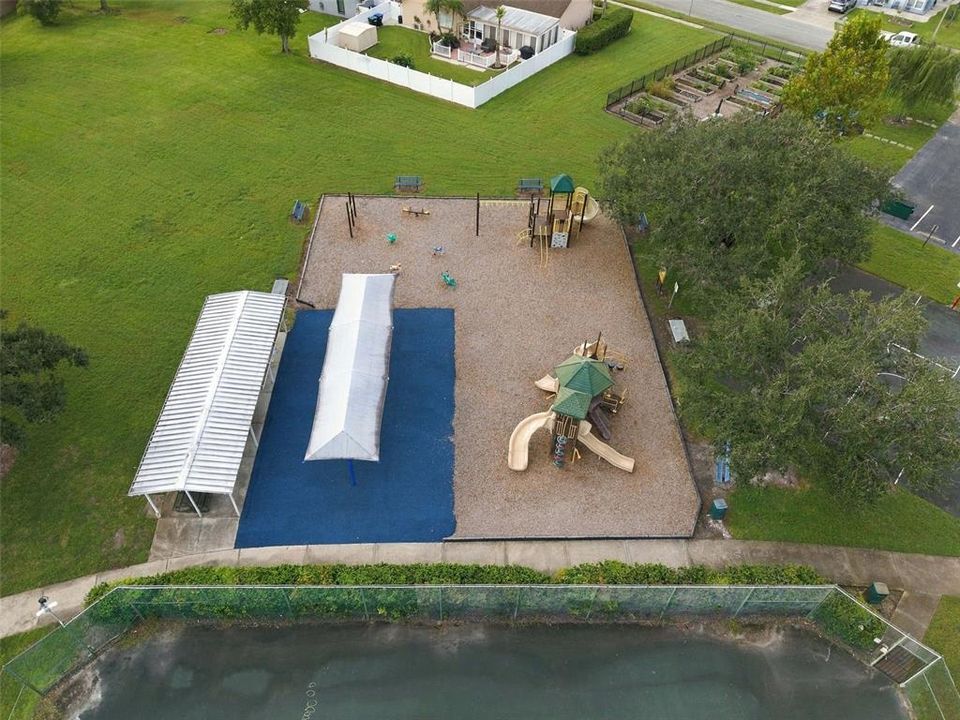 En Venta: $445,000 (4 camas, 2 baños, 1899 Pies cuadrados)