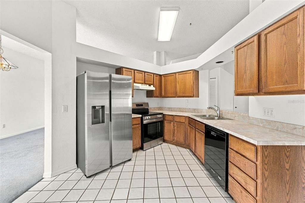 En Venta: $445,000 (4 camas, 2 baños, 1899 Pies cuadrados)
