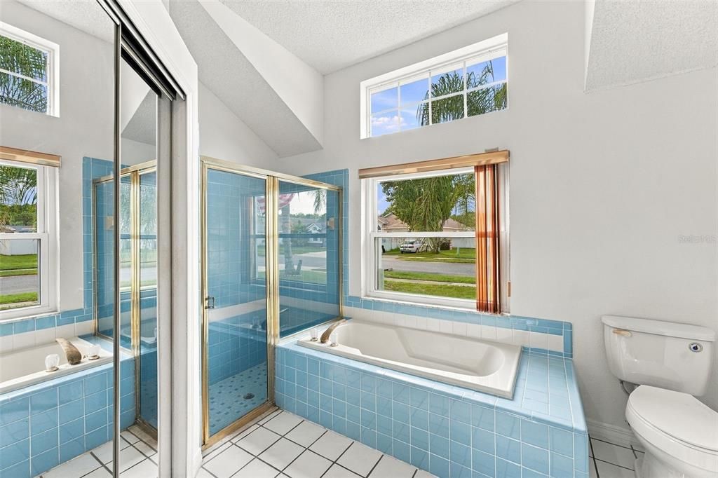 En Venta: $445,000 (4 camas, 2 baños, 1899 Pies cuadrados)