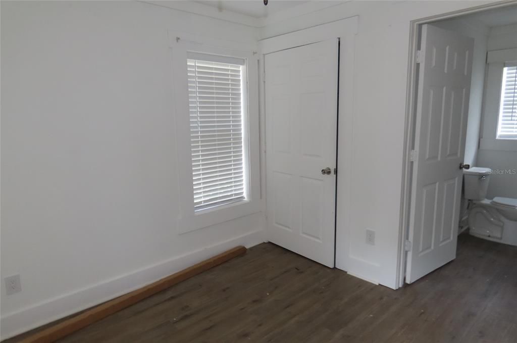 For Sale: $314,900 (3 beds, 2 baths, 1592 Square Feet)