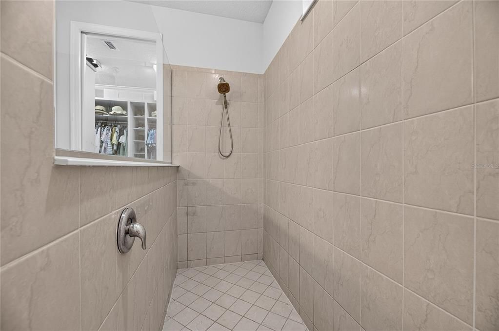 На продажу: $469,000 (4 спален, 2 ванн, 2687 Квадратных фут)