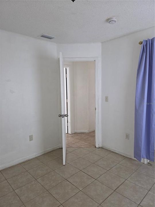 В аренду: $1,995 (3 спален, 2 ванн, 1070 Квадратных фут)