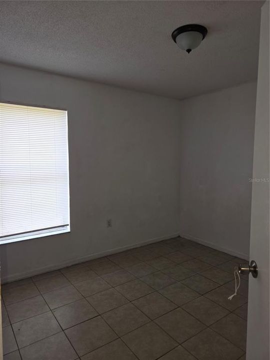 В аренду: $1,995 (3 спален, 2 ванн, 1070 Квадратных фут)