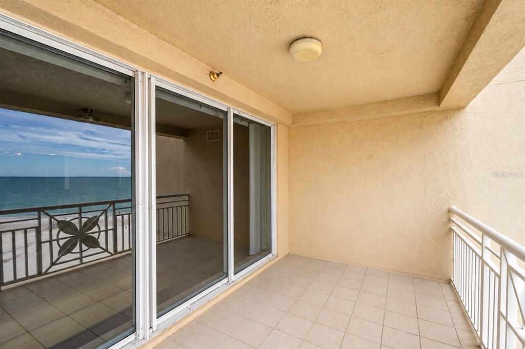 En Venta: $2,399,000 (3 camas, 2 baños, 2015 Pies cuadrados)