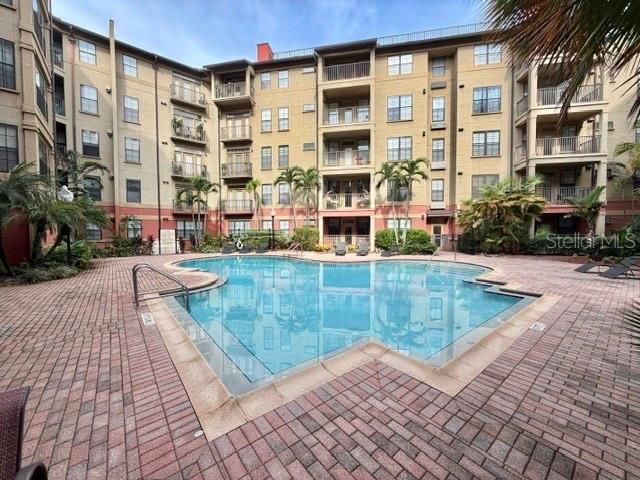 For Rent: $2,600 (3 beds, 2 baths, 1651 Square Feet)