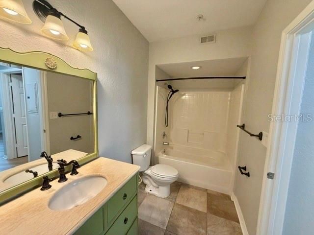 For Rent: $2,600 (3 beds, 2 baths, 1651 Square Feet)