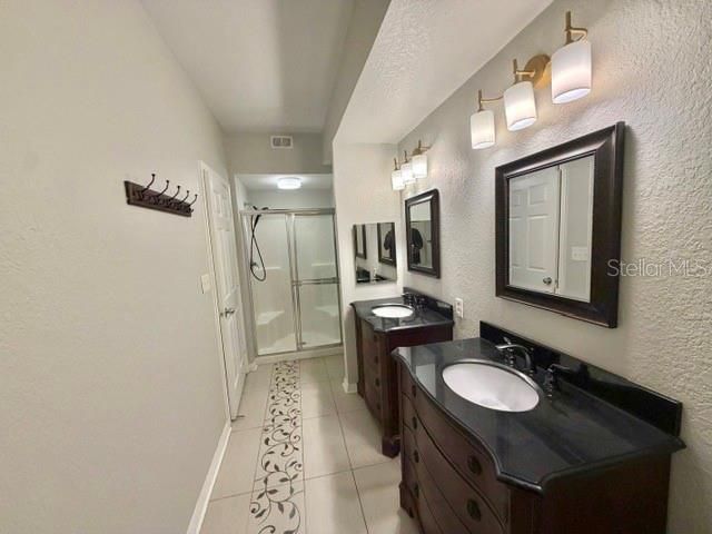 For Rent: $2,600 (3 beds, 2 baths, 1651 Square Feet)
