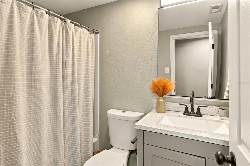 En Venta: $370,000 (3 camas, 2 baños, 1476 Pies cuadrados)