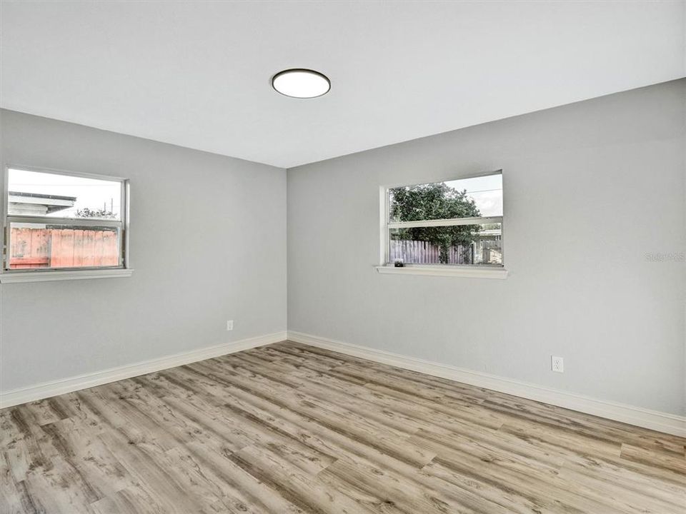 En Venta: $360,000 (3 camas, 2 baños, 1280 Pies cuadrados)