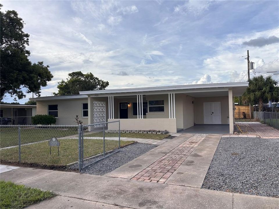 En Venta: $360,000 (3 camas, 2 baños, 1280 Pies cuadrados)