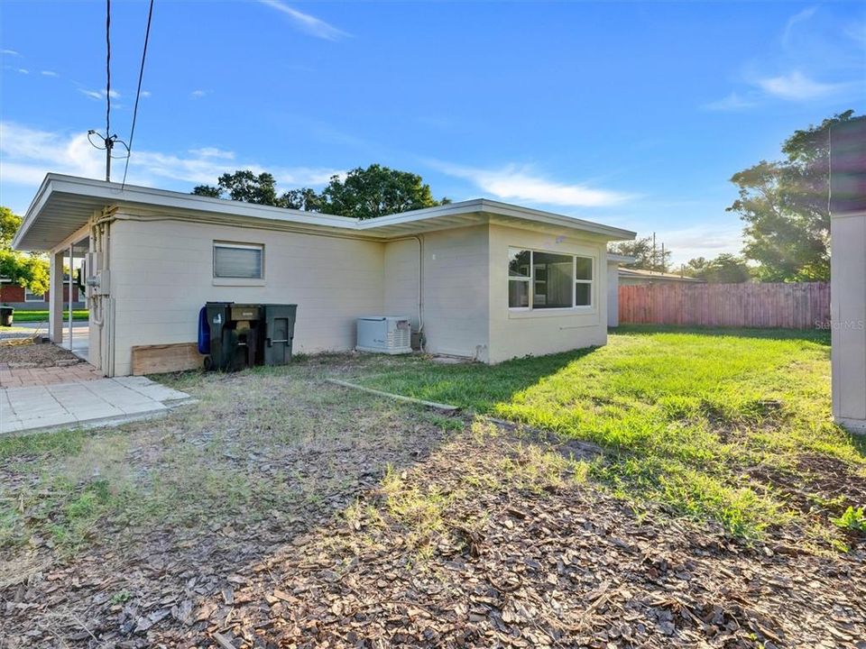 En Venta: $360,000 (3 camas, 2 baños, 1280 Pies cuadrados)