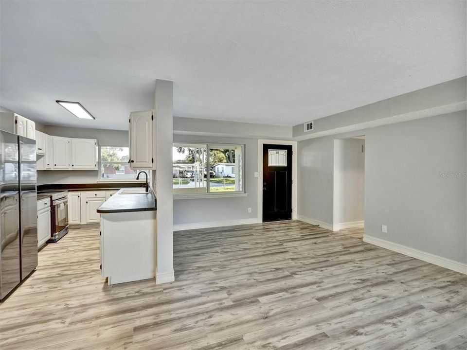 En Venta: $360,000 (3 camas, 2 baños, 1280 Pies cuadrados)