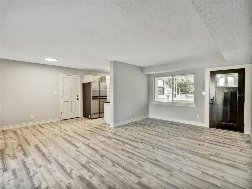 En Venta: $360,000 (3 camas, 2 baños, 1280 Pies cuadrados)