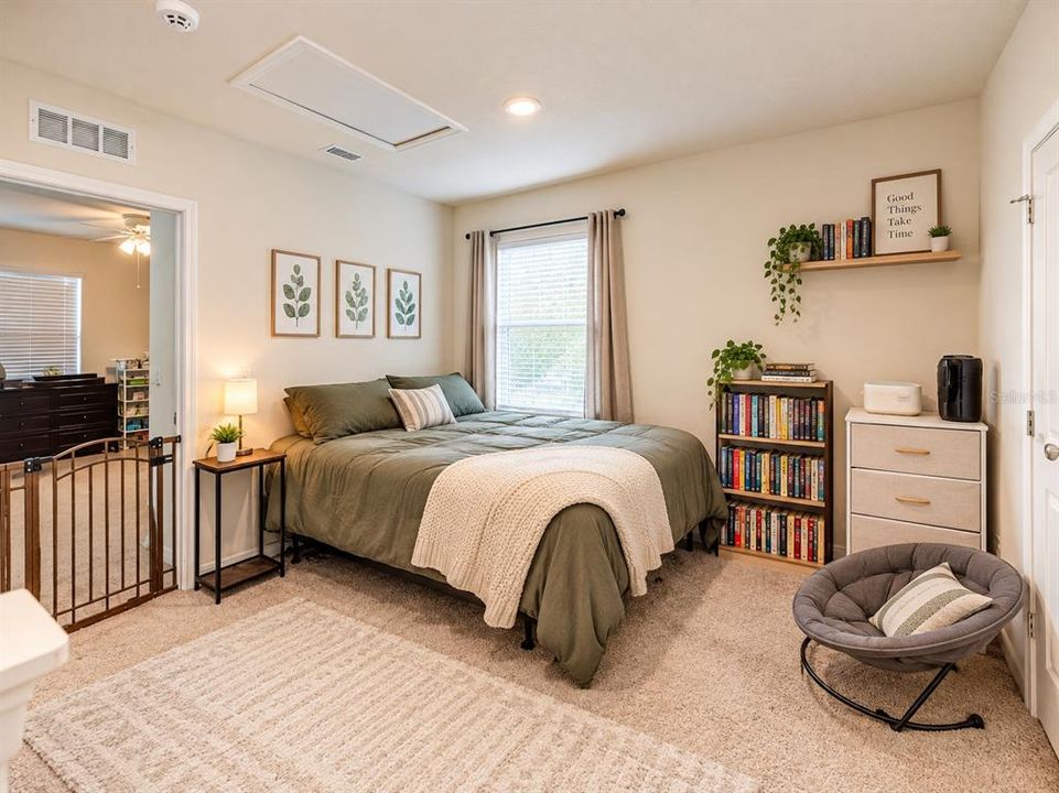 For Sale: $409,900 (4 beds, 2 baths, 2328 Square Feet)
